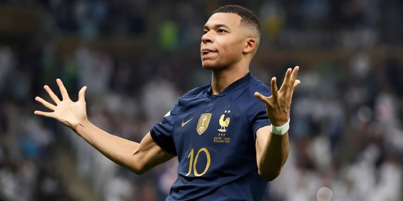 Mbappé bùng nổ, Pháp kéo trận đấu trở lại