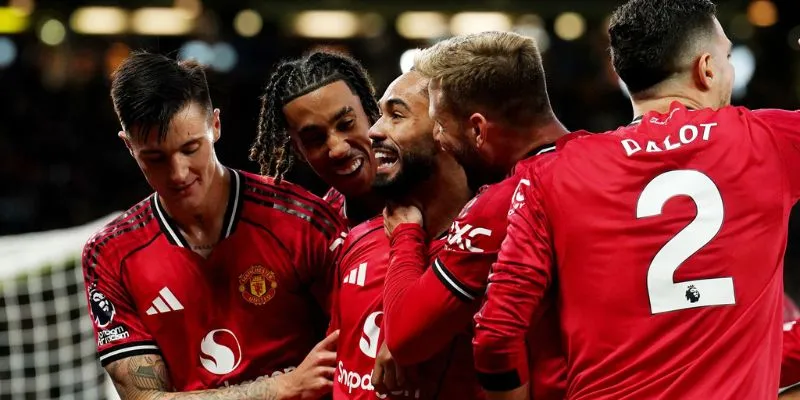 MU đang chơi rất hay cùng HLV mới