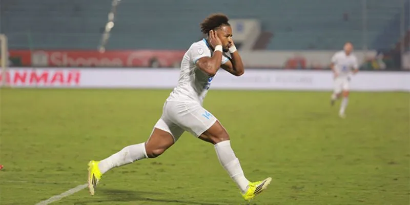 Xuân Son đang ghi 8 bàn trong 4 trận gần nhất